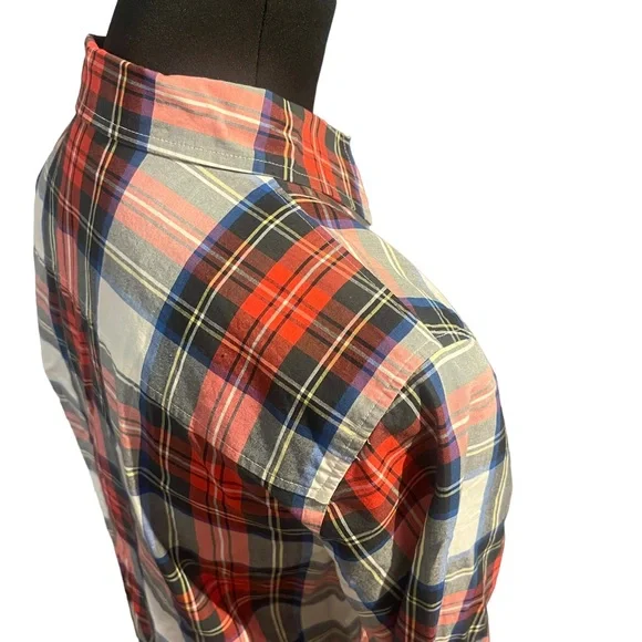 J.Crew Size 4. Plaid button down shirt. red/green/white. EXCELLENT CONDITION - Picture 8 of 13